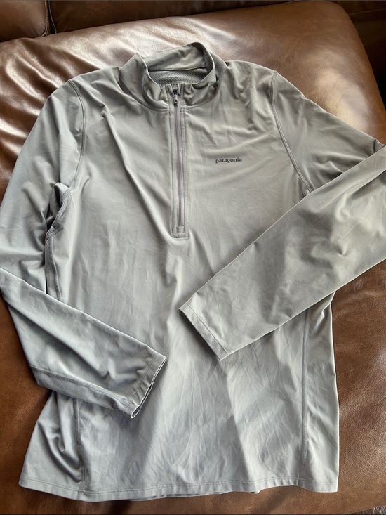 Patagonia Other - Patagonia Light Gray Quarter-Zip Performance Pullover